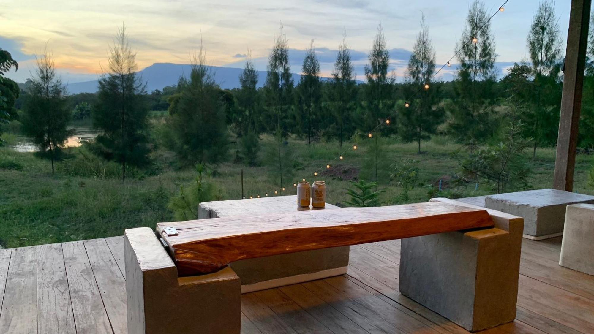 ฟาร์มแกะภูกระดึง Waraporn Valley Ban Nong Tum Εξωτερικό φωτογραφία